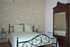 Le Gîte Lou Prat - Une des ses chambres